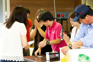 大抽選会 写真